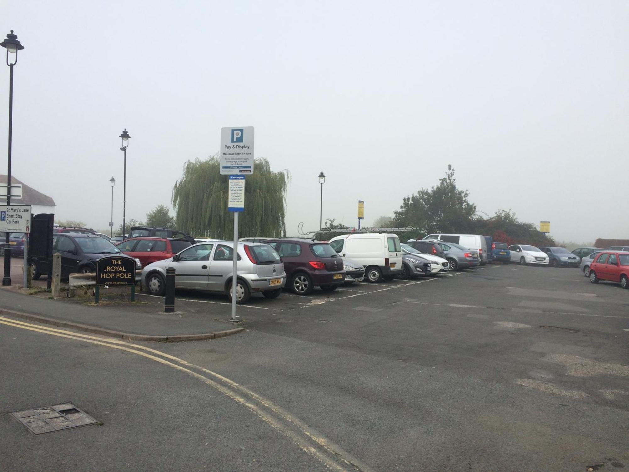 The Royal Hop Pole Wetherspoon 툭스베리 외부 사진